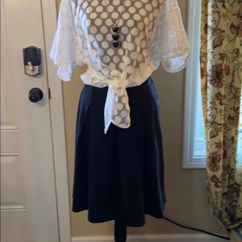 New York and Company Black Pleated Skirt size 4